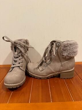 DV By Dolce Vita Rodney Taupe Boot Girls Size 1